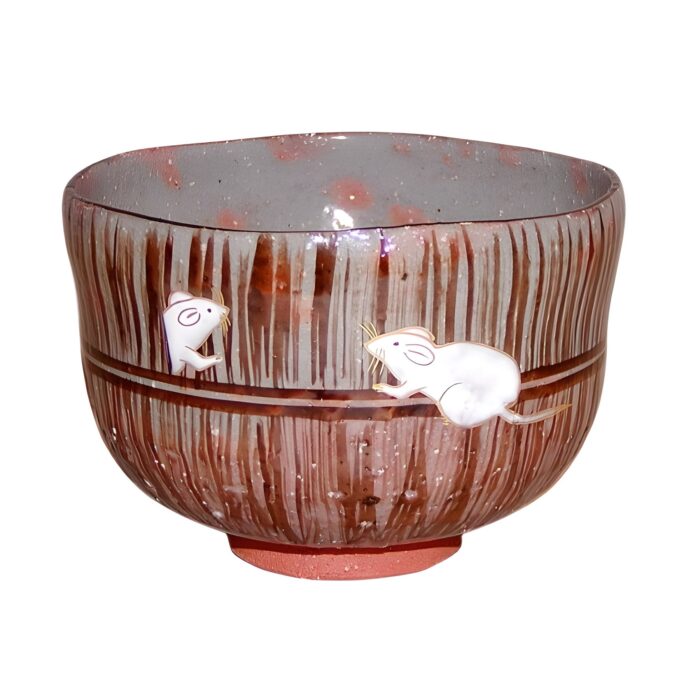 Chawan_Maeuse_im_Reisstroh