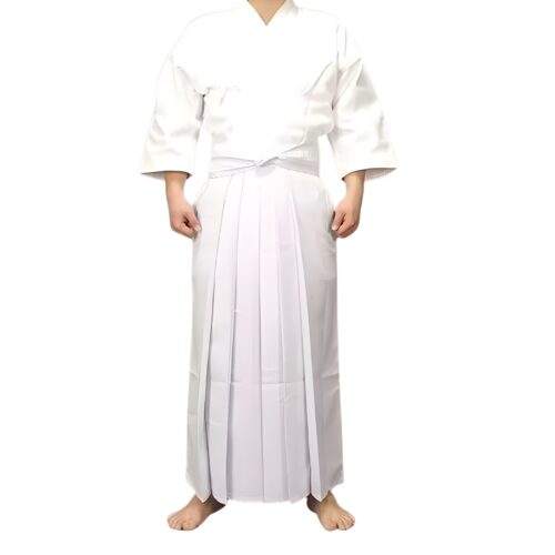 hakama shiro angezogen