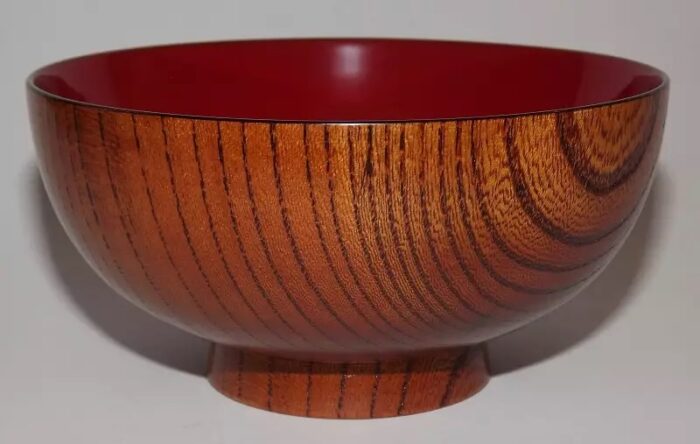 urushi lackbowl tenuri aka seitenansicht mit holzmaserung
