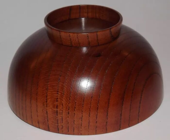 urushi-lackbowl-tenuri-aka-unteransicht-mit-holzmaserung