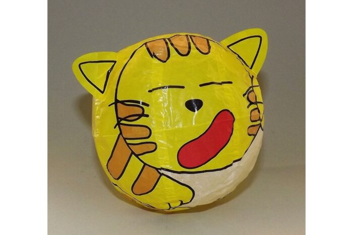 "Magischer" Papierball Katze gelb 1