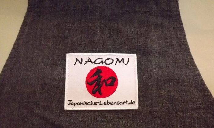 nagomi schürze logo-aufnäher nah