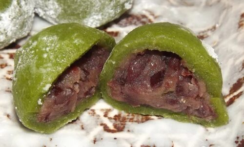 mini yomogi daifuku mochi füllung