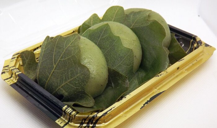 Yomogi Kashiwa Mochi