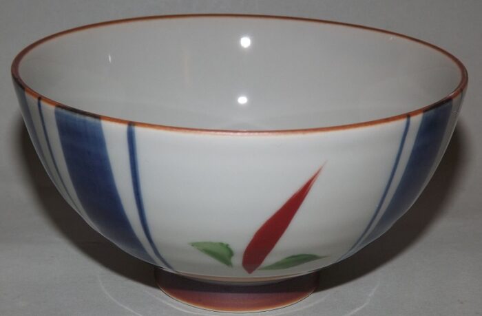 Keramik-Set 5 Bowls Irodori im Holzregal 8