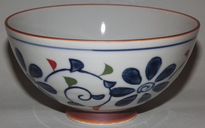 Keramik-Set 5 Bowls Irodori im Holzregal 2