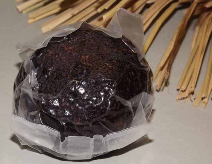 Yuzu Yubeshi, fermentiert - 1 Stück ca. 160g 7