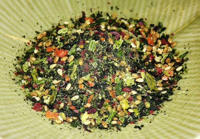 Furikake Gemüse + Sesam + Ume 30g 1