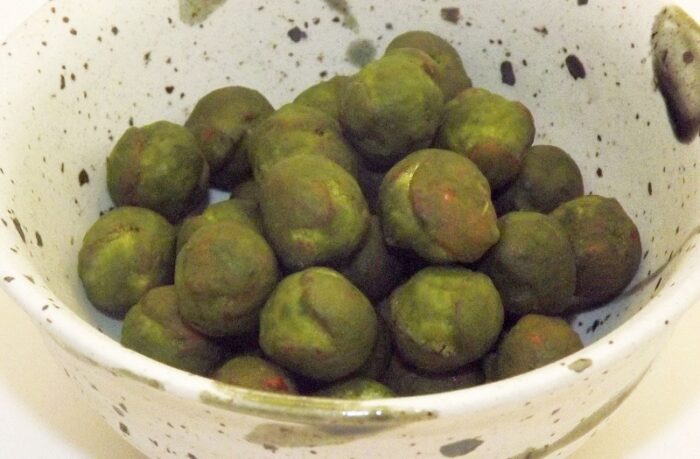 Senbei Uguisu Ball Kinako - Matcha - Coffee 4