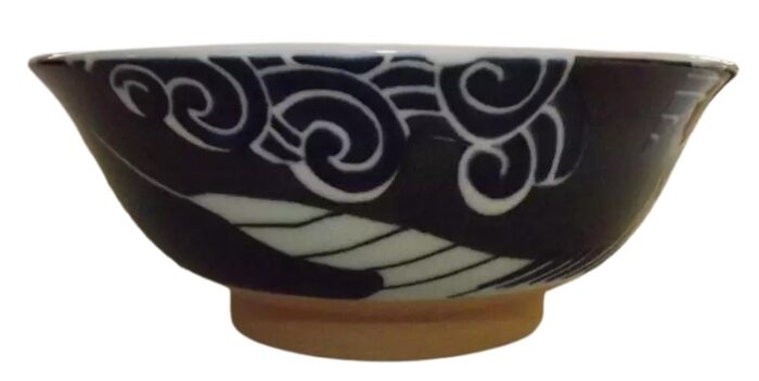 bowl kujira groß schräg seitenansicht walende