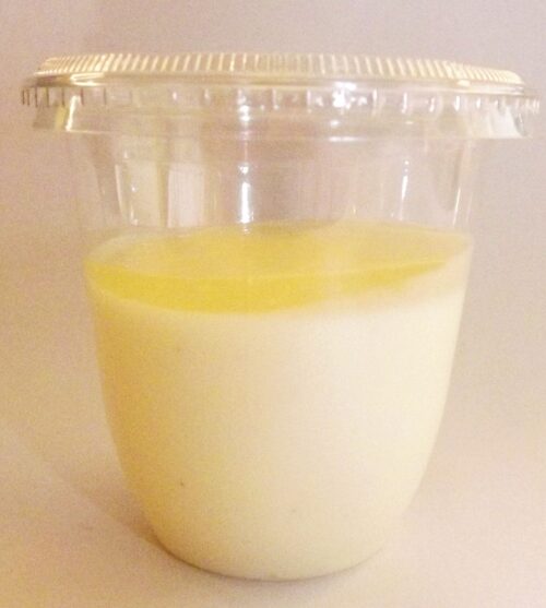 Vanille-Pannacotta mit Yuzu