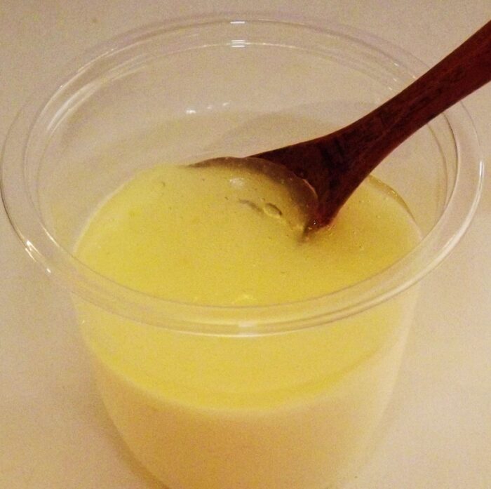 Vanille-Pannacotta mit Yuzu Becher 90g 1