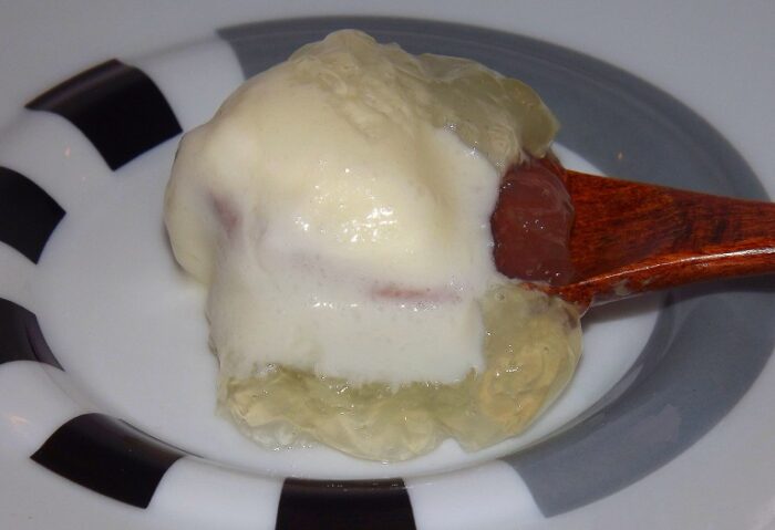 Vanille-Pannacotta mit Yuzu Becher 90g 2