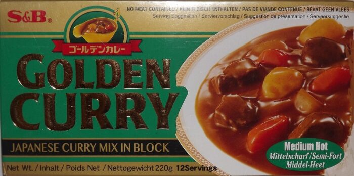 Golden Curry 220g - Mild, Medium, Hot S&B 3