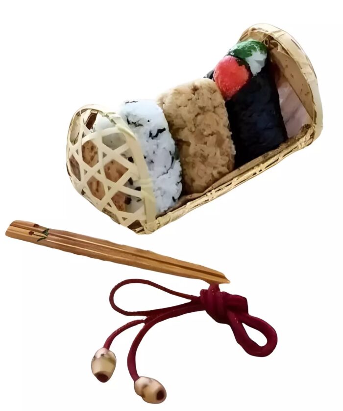 onigiri no su take drei onigiri auf der schale unverpackt